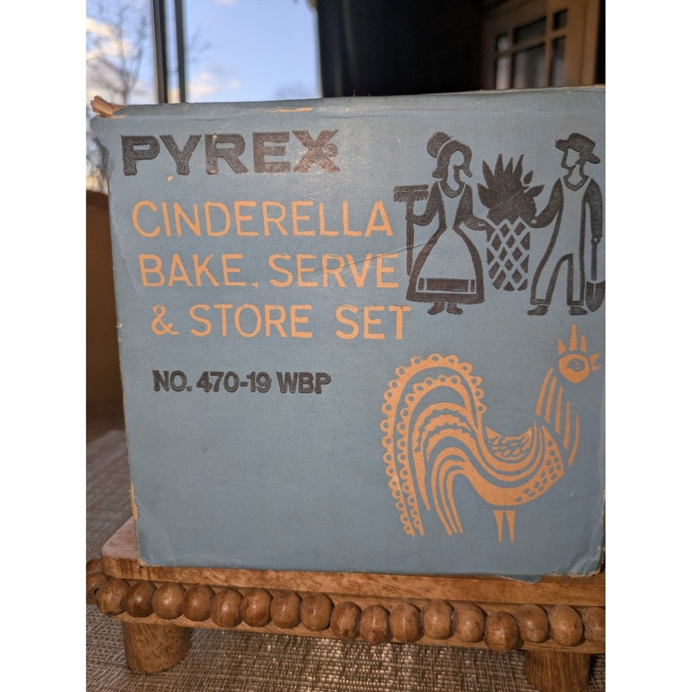 Vintage Pyrex Amish Butterprint Baking Bowl Set Orig Box & ad 6 piece aqua white